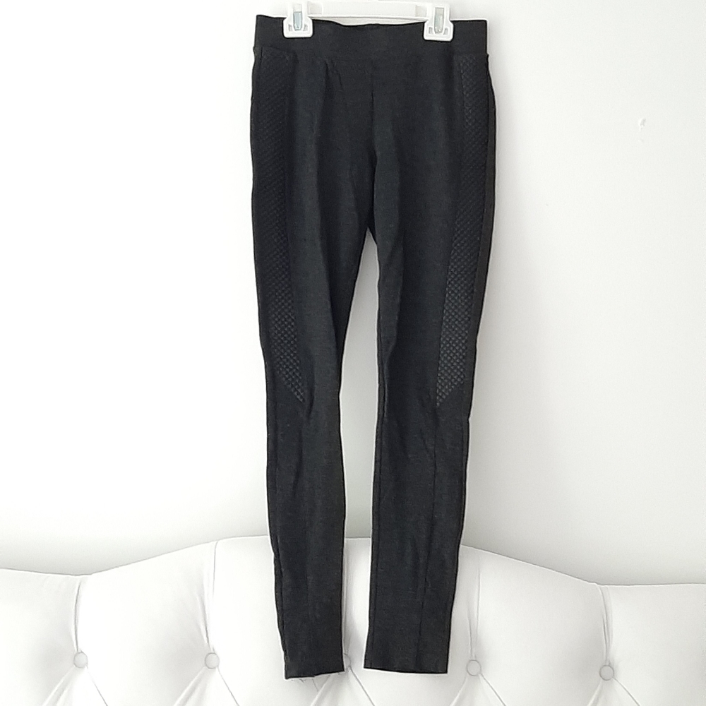 Maurice charcoal gray leggings.